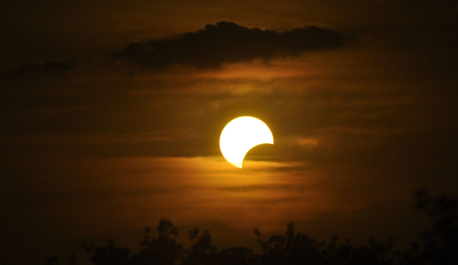 eclipse-el-bierzo-viaje-monoparental